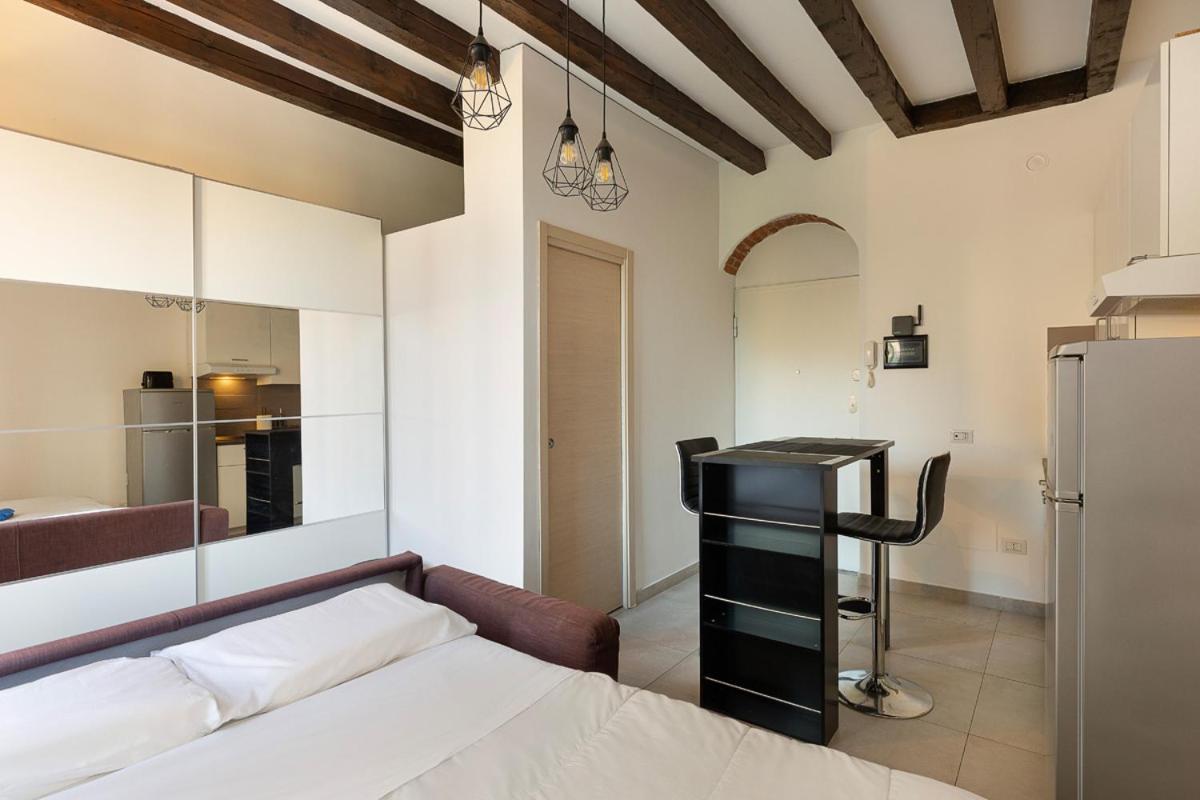 Ferienwohnung Superb Loft NavigliComfy&Relax Mailand Exterior foto
