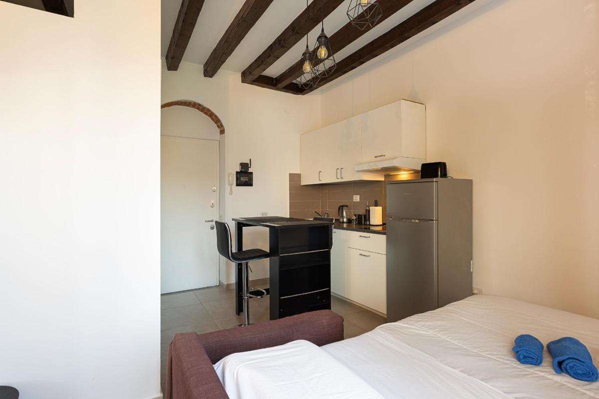 Ferienwohnung Superb Loft NavigliComfy&Relax Mailand Exterior foto
